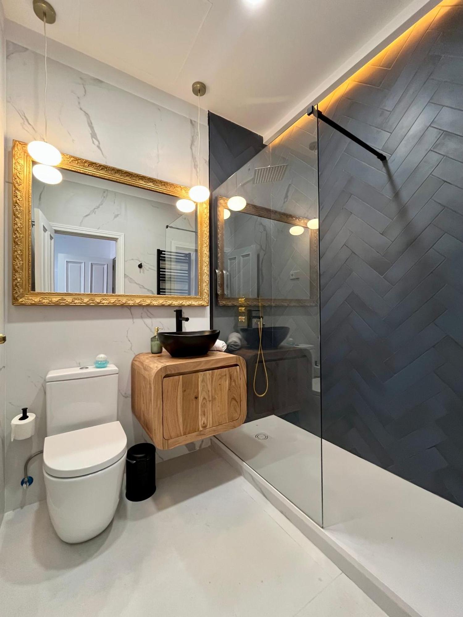 Dplace To Be - De Lujo En Centro Historico Apartamento Madrid